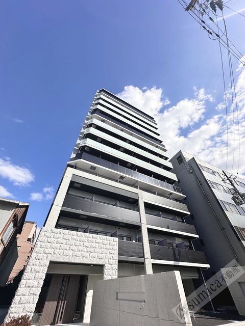 建物外観　シックな外観で完成