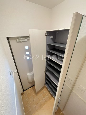 玄関　きれいな玄関です