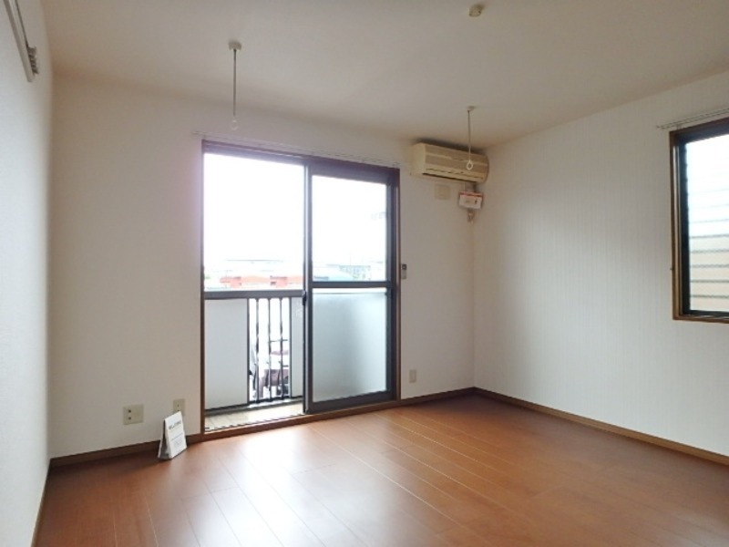 居室・リビング　図面と現状に相違がある場合には現状を優先