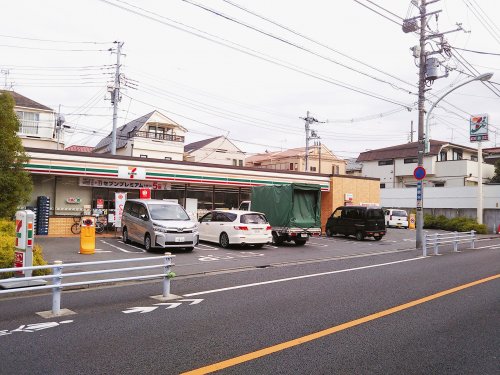 コンビニ　セブンイレブン（コンビニ）まで1159m