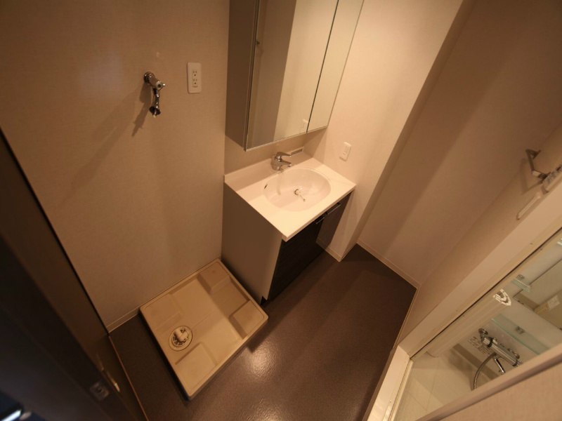 洗面設備　脱衣所　独立洗面台付