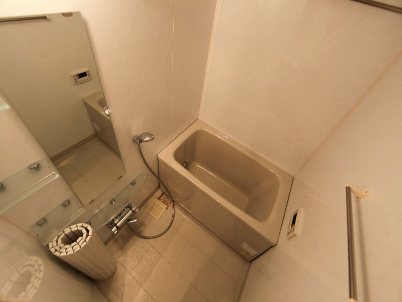 バス・シャワールーム　追い焚き付　浴室暖房乾燥機付　お風呂