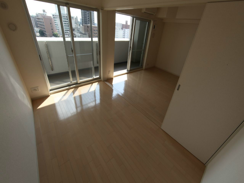 その他部屋・スペース　洋室5.0帖　リビング14.0帖と繋げても仕切っても使えます