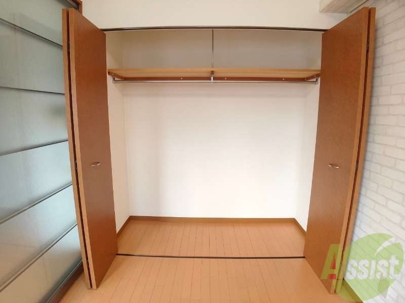 収納　寝室のクローゼットにたくさん収納出来ますね！