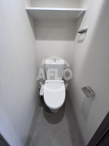 トイレ　プレサンスOSAKA東中本エシデル　トイレ