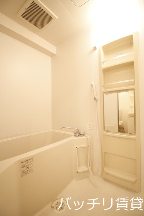 バス・シャワールーム　同型タイプの為現状優先