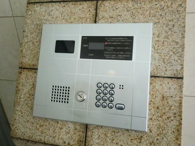 セキュリティ　オートロック完備