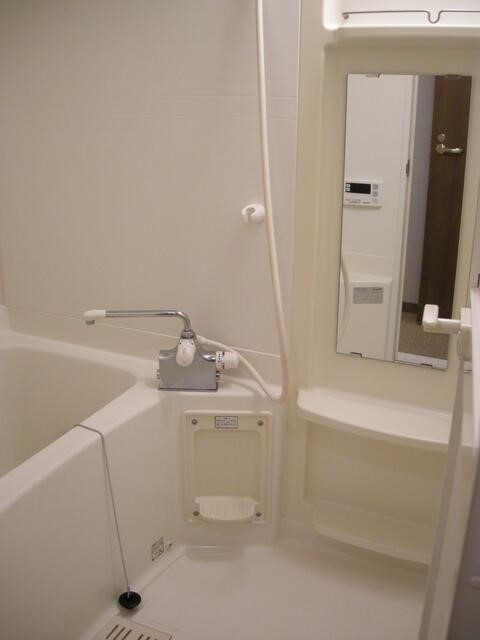 バス・シャワールーム　バスルーム