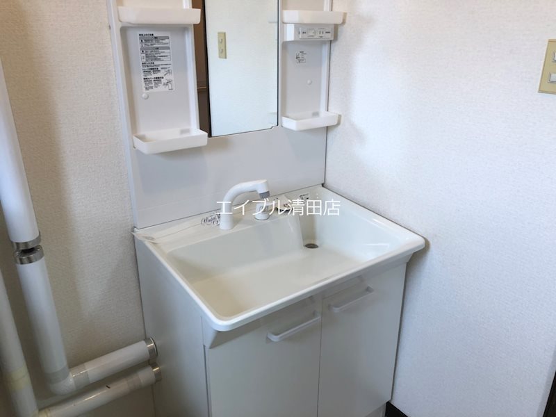 洗面設備　同仕様
