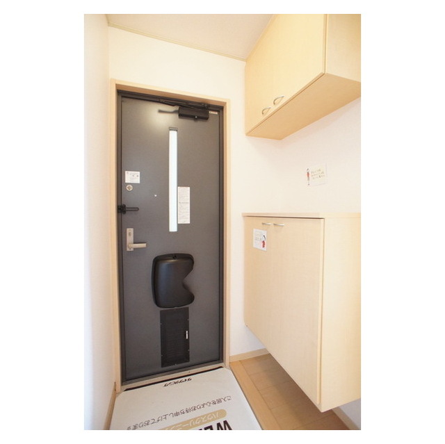 玄関　広めの玄関スペースです