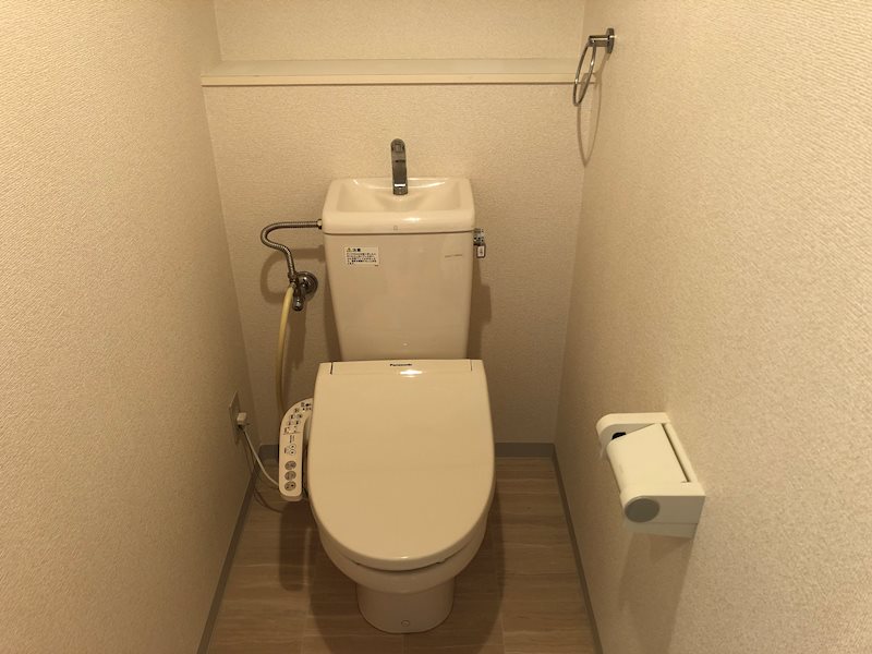 トイレ　別号室参考写真