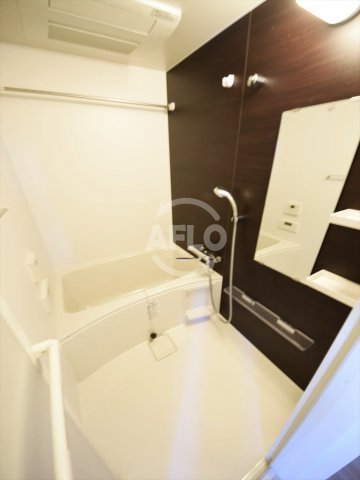 バス・シャワールーム　プレサンス心斎橋ニスト　風呂