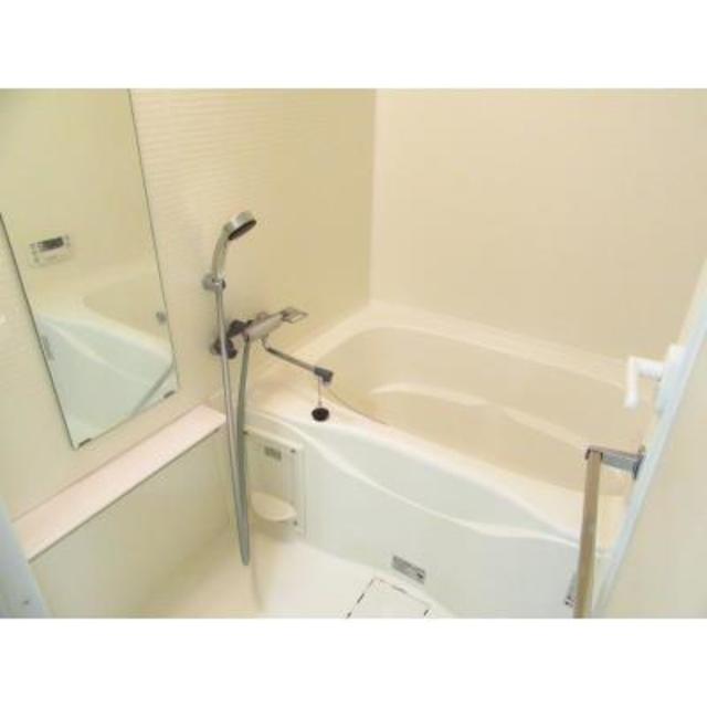 バス・シャワールーム　※写真は同タイプ住戸です。