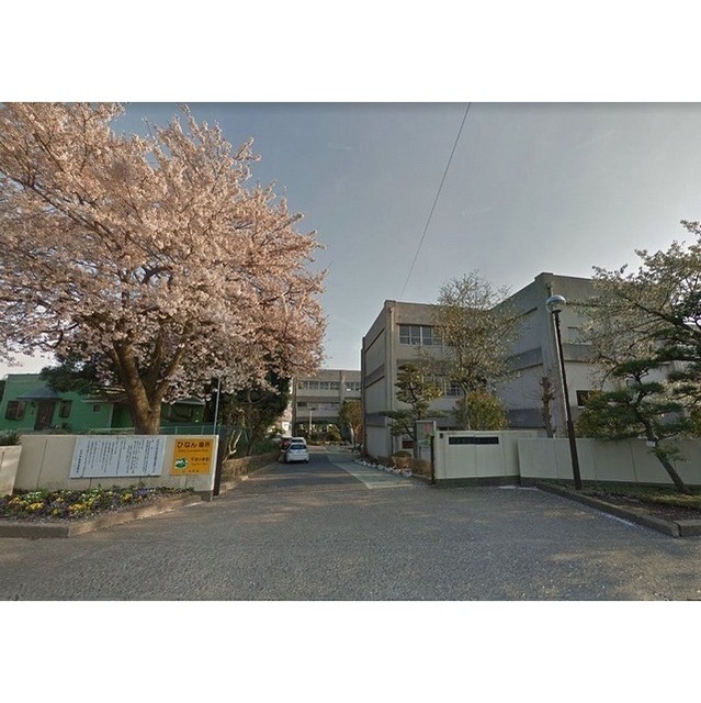 小学校　水戸市立千波小学校（小学校）まで750m