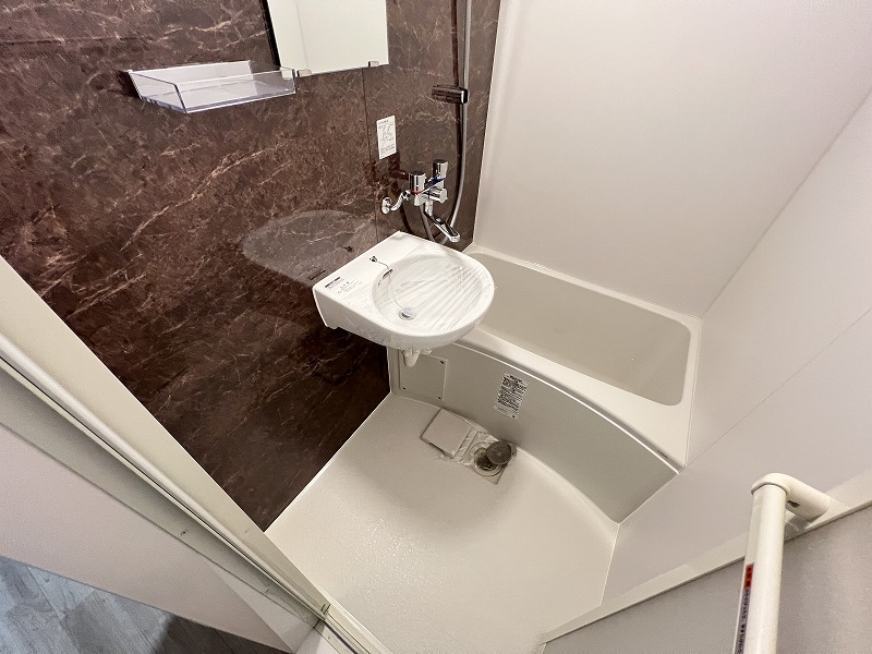 バス・シャワールーム