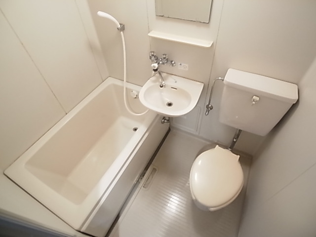 バス・シャワールーム　バスルーム