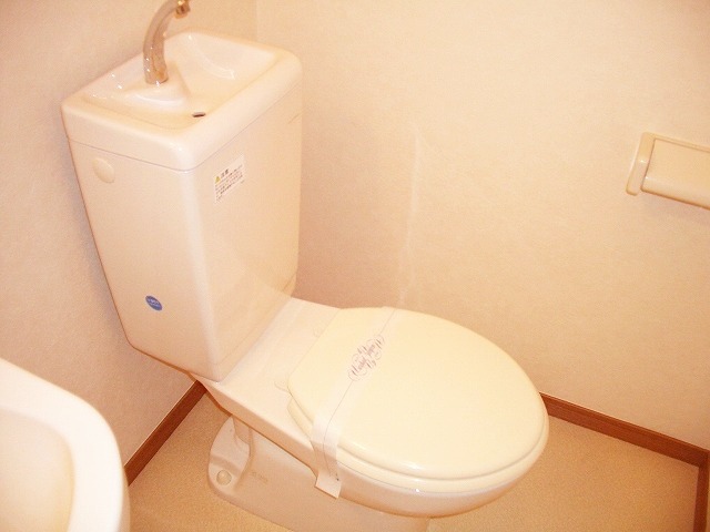 トイレ　別号室イメージ