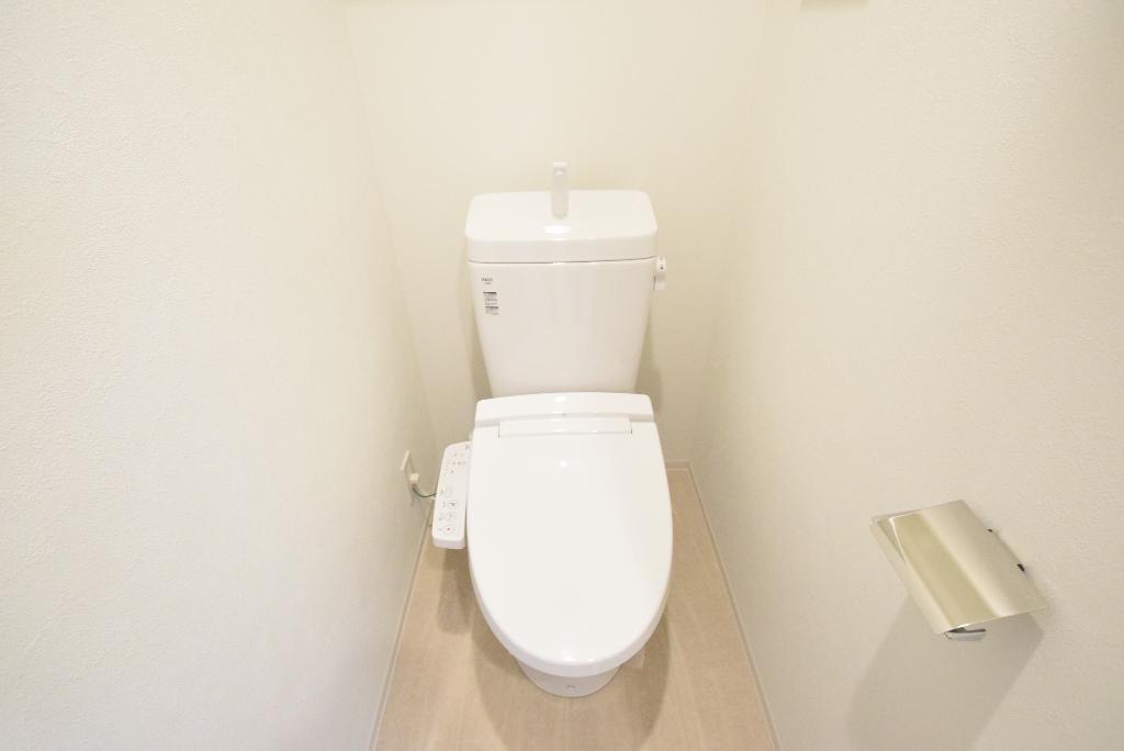 トイレ　シャワー付トイレ