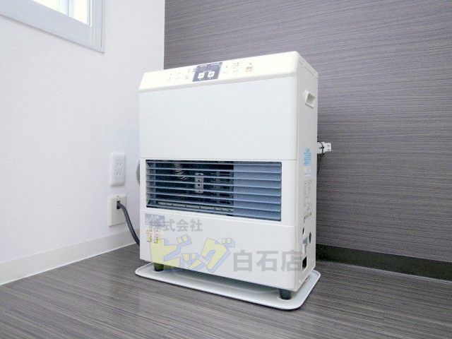 その他設備　経済的で暖かい灯油ストーブ付きです♪