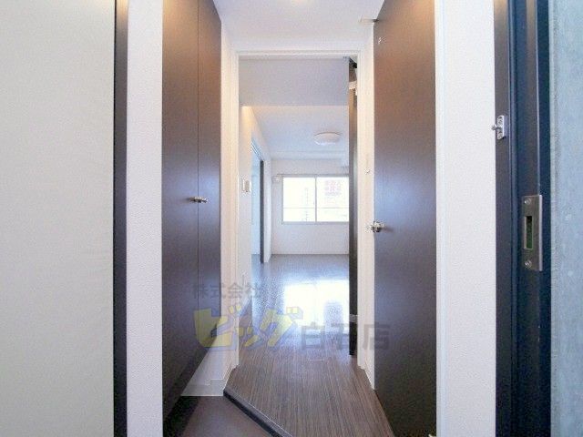 玄関　広々とした玄関です♪