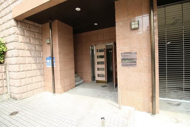 エントランス　☆正面玄関☆