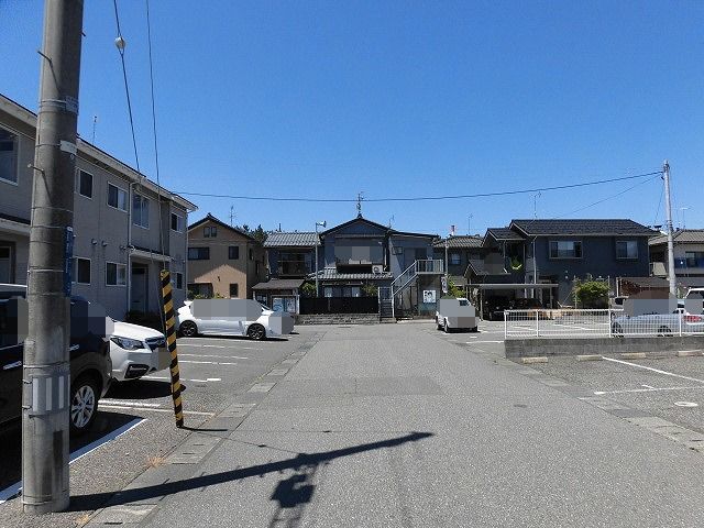 その他　前面道路（その他）まで0m
