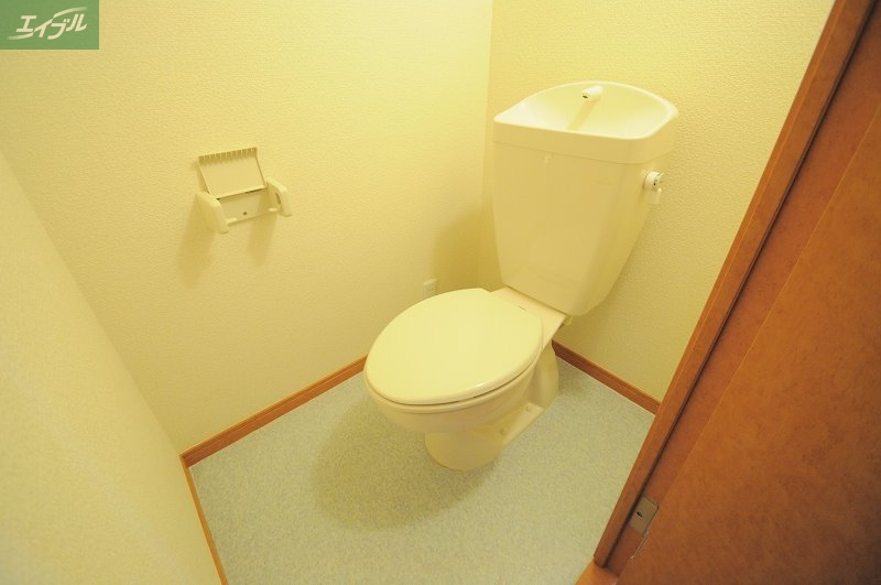 トイレ　備品や設備仕様は号室等により異なります現地をご確認ください。