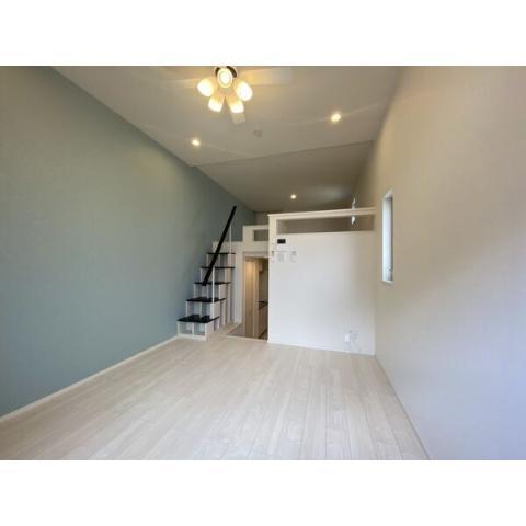 居室・リビング　室内