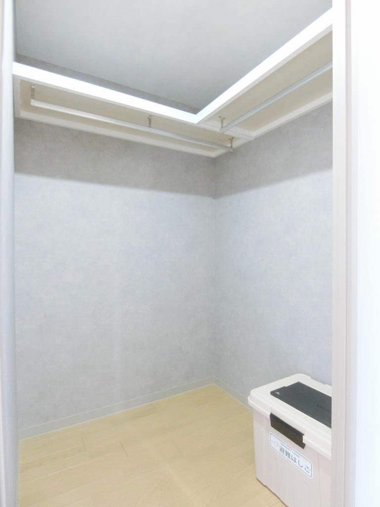 収納　ウォークインクローゼット