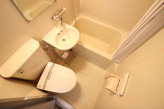 バス・シャワールーム　※別のお部屋の写真になります