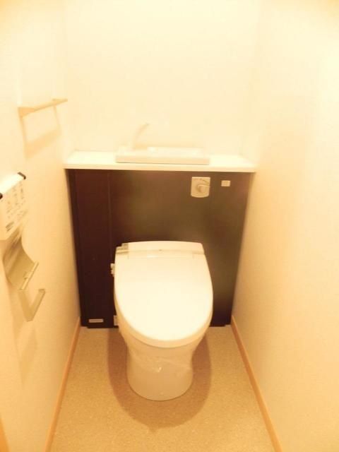 トイレ　※別号室参考写真です