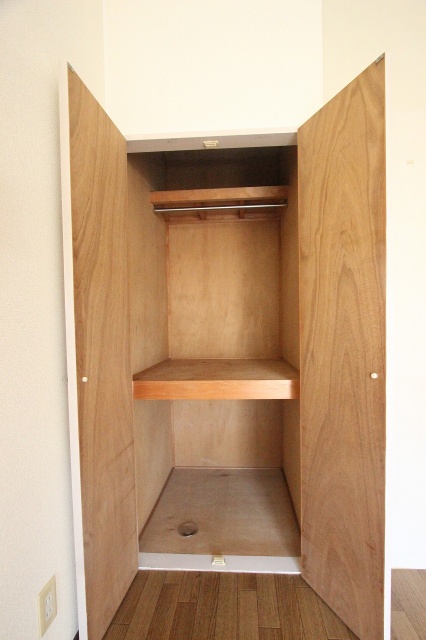 収納　同物件別号室