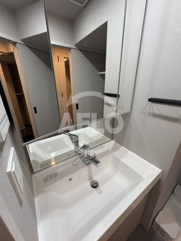 洗面設備　アーバネックス天満橋Fron　洗面台