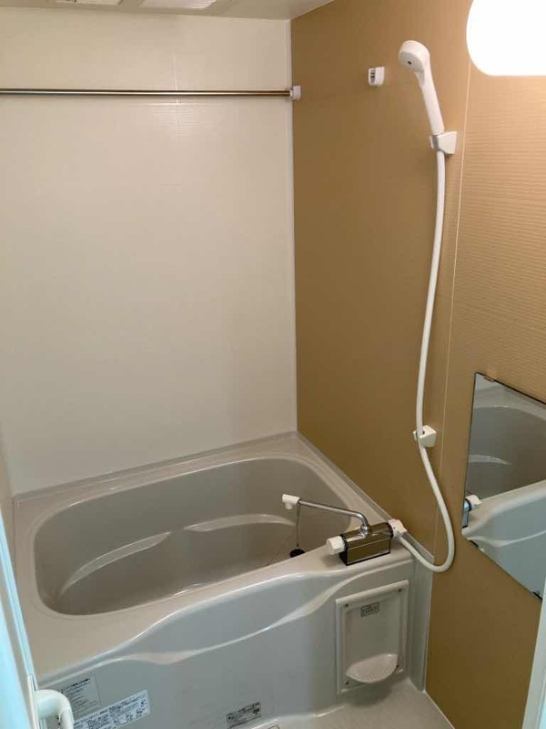 バス・シャワールーム　便利な浴室乾燥機付き☆