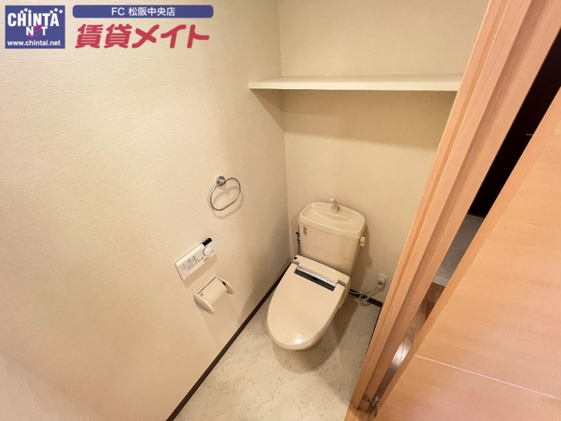 トイレ　同型別室のお写真です