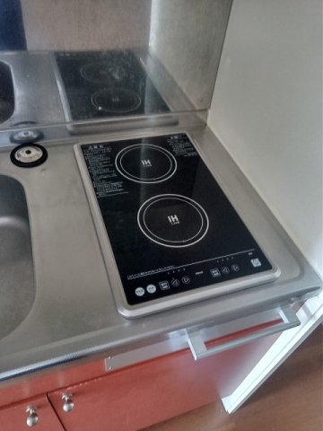 キッチン　部屋によってコンロのタイプが異なります。