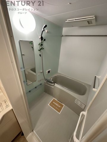 バス・シャワールーム　追い炊き機能・浴室乾燥機付きで便利！