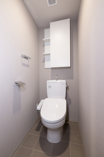 トイレ　※写真は同タイプ住戸です。