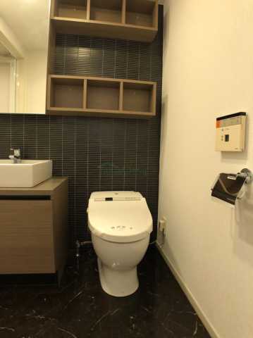 トイレ　カスタリア大塚