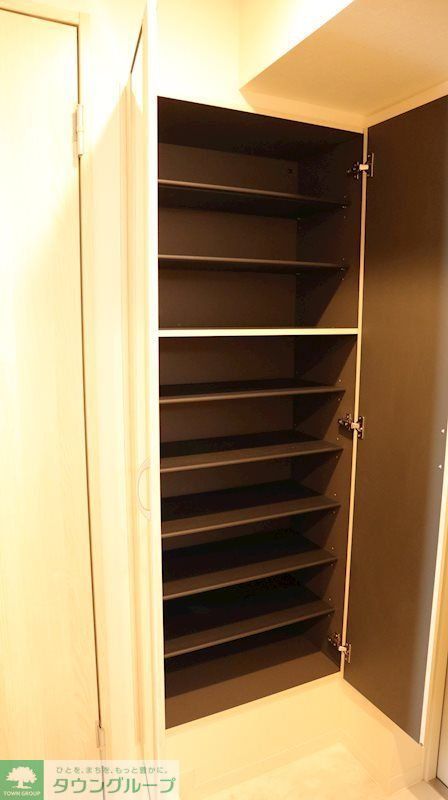 玄関　★お部屋探しは株式会社タウンハウジング東京まで★