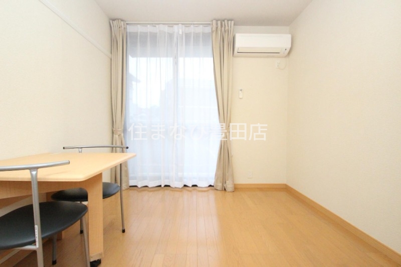 居室・リビング　同型写真