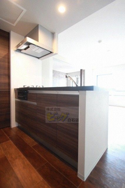 キッチン　人気の対面キッチンです♪