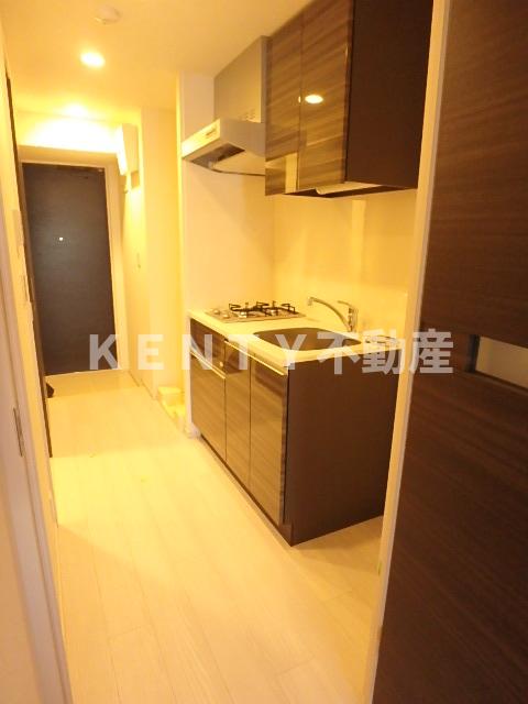 キッチン　コンパクトなキッチンで掃除もラクラク