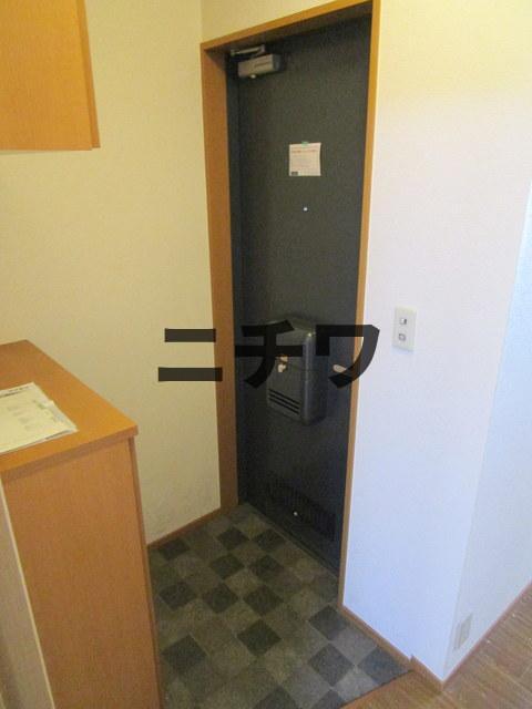 玄関　★収納あり★