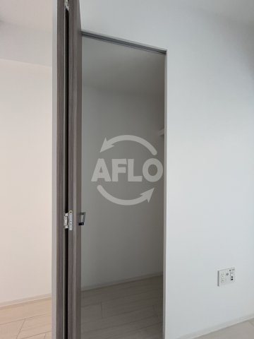 収納　ファーストフィオーレ江坂グレイス　クローゼット