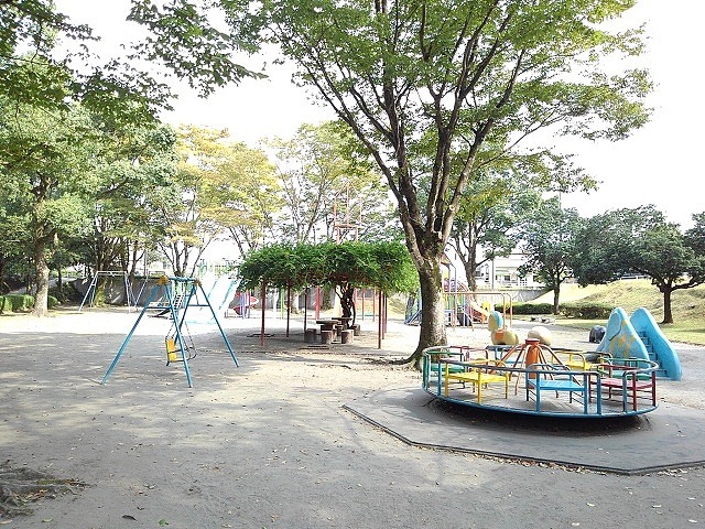 公園　栄楽公園（公園）まで750m