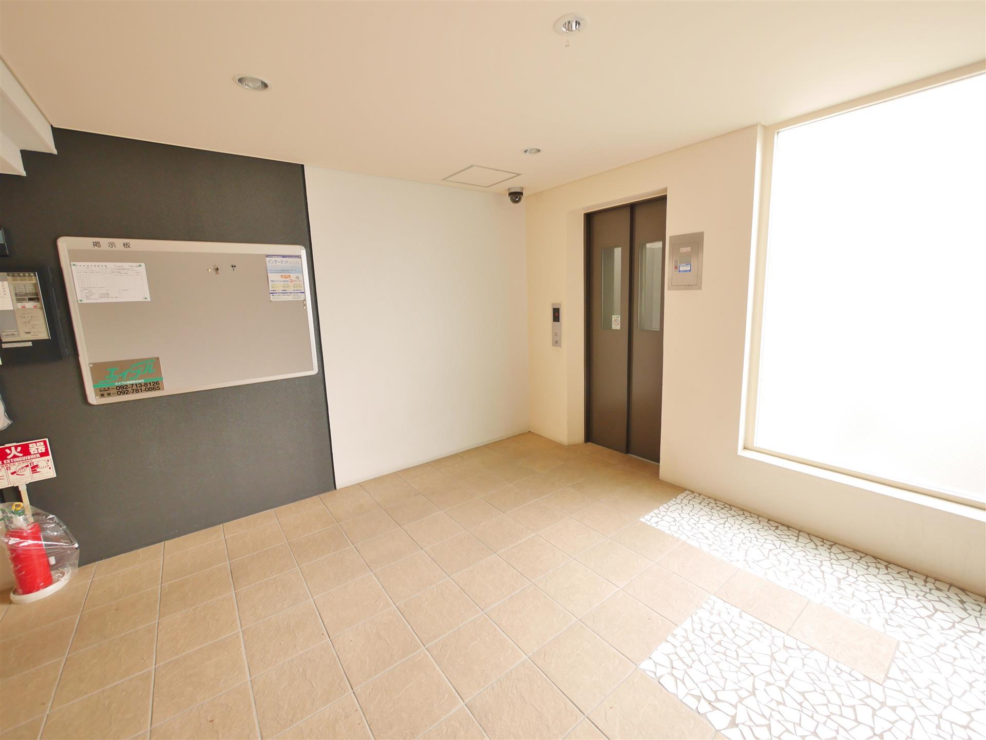 エントランス　宅配ボックスあります！