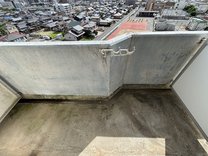 バルコニー　※写真は同型タイプ、現況優先。