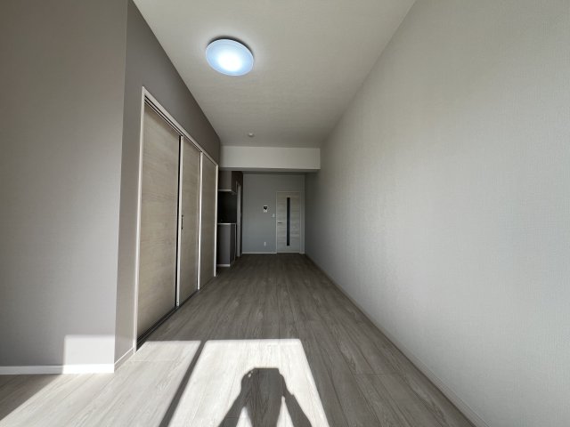 居室・リビング　こちらの居間で趣味の時間をお楽しみください