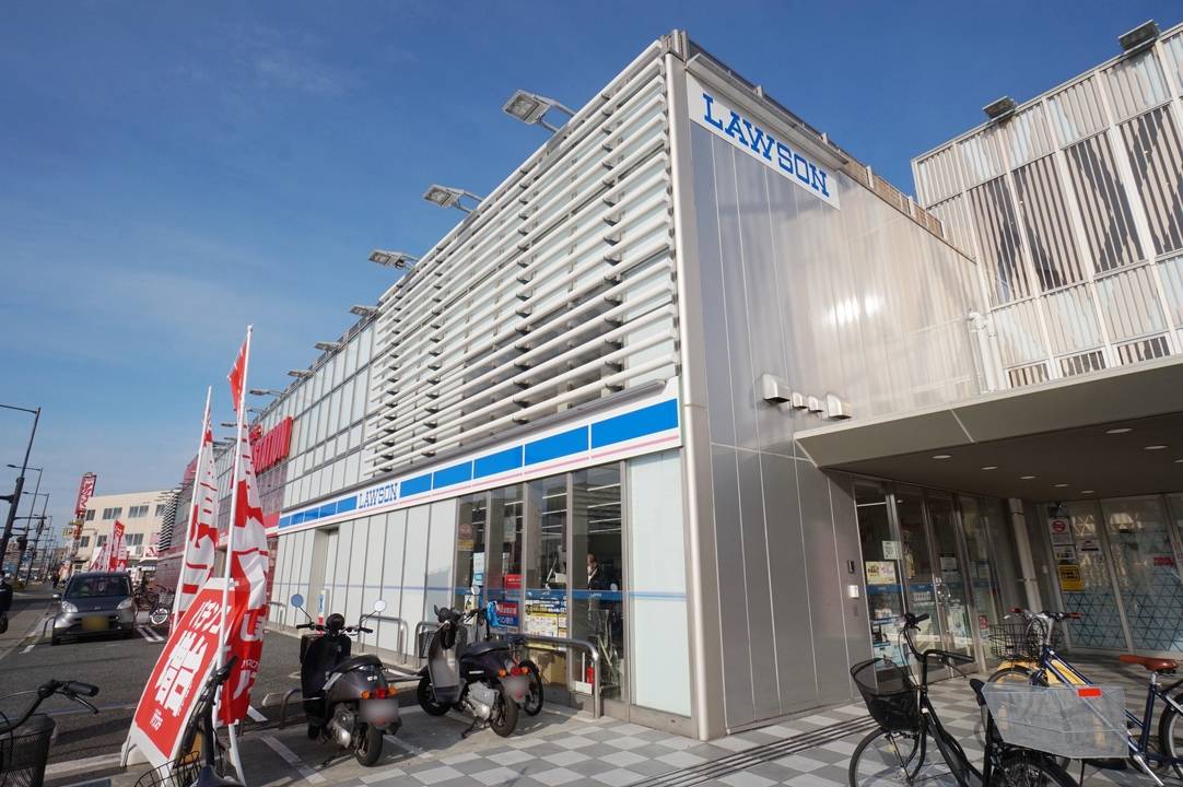 コンビニ　ローソン松山小栗三丁目店（コンビニ）まで188m